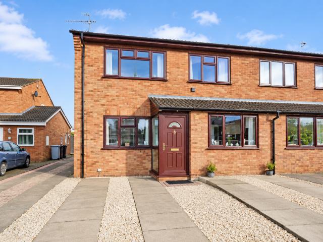 Verdin Court, Crewe, Cheshire CW1, 2 bed flat to rent, £800 pcm | PrimeLocation