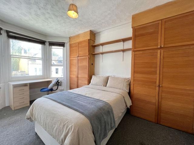 Vere Road, Brighton BN1, 5 bed flat to rent, £3,456 pcm | PrimeLocation