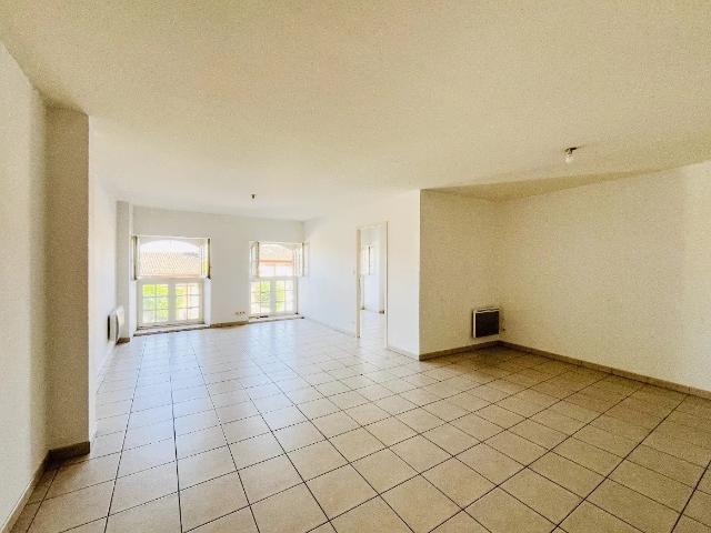 Verfeil centre Grand T2 de 66 m² avec vue