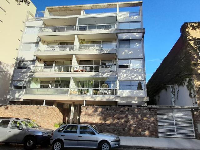 Vergara al 2300, Argentina