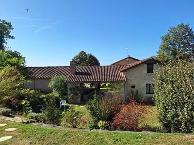 Vergt 24380 Achat / Vente maison 10 pièces t10 piscine jardin