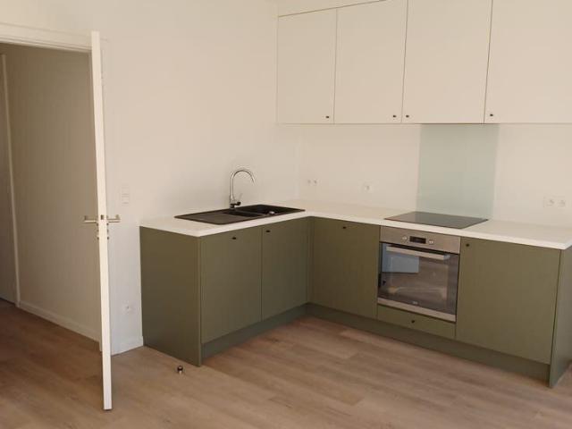 VERHUURD RENTED OUT