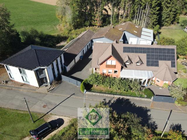 Außergewöhnliches Wohn und Gewerbeensemble auf ca. 6.080 m² Grundstück