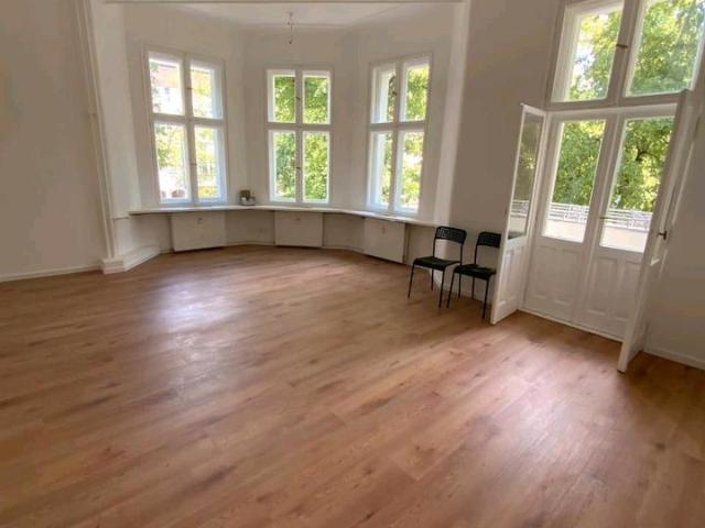 VERKAUF: FOR SALE: stylish period apartment in Berlin Spandau