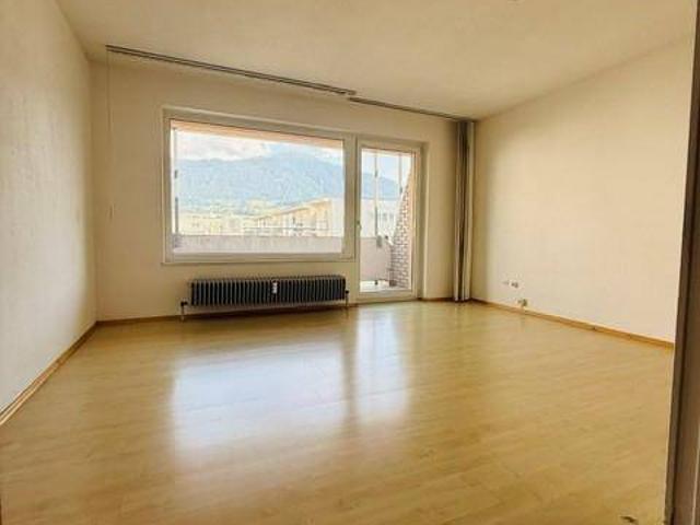 VERKAUF PRADL Andechsstraße sonnige Garconniere mit Balkon