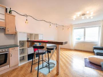 Verkaufe gepflegte 3 Zimmer Eigentumswohnung provisionsfrei