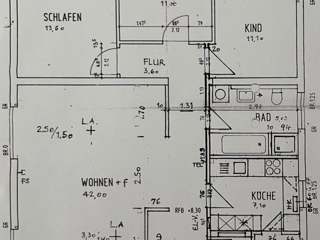 Verkaufe helle 4 Zimmer Wohnung mit Balkon