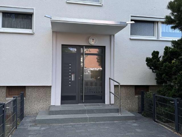Verkaufe helle 3 Zimmer Wohnung in ruhiger Lage Bernburger Straße 3, 30629 Hannover