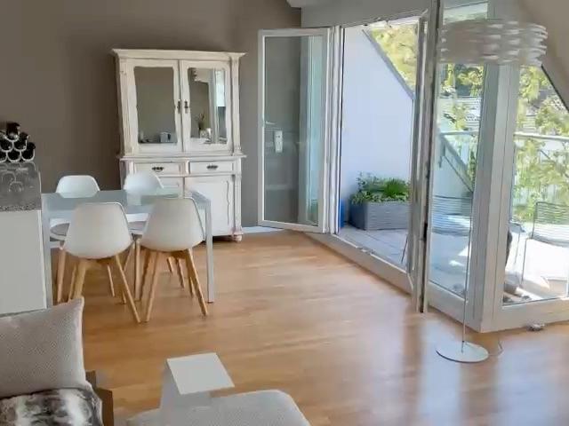 Verkaufe sonnige ETW im Dachgeschoss mit SW Balkon