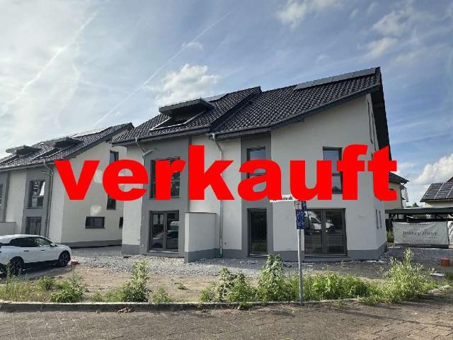 VERKAUFT 160 m² große Doppelhaushälfte, Zum Kurwald 2 in Bad Lippspringe / Schlan