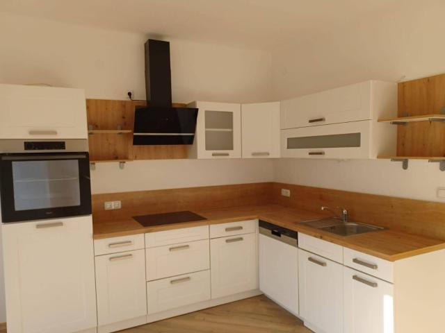 Vermiete 62m2 Wohnung mit Balkon