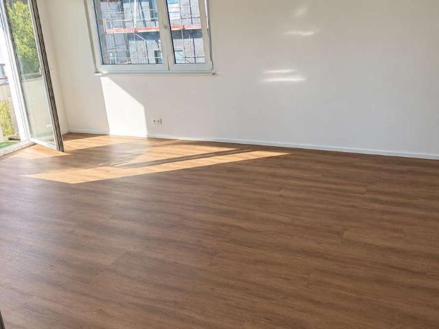 Vermiete 3,5 Zimmer Wohnung für Erstbezug nach Kernsanierung