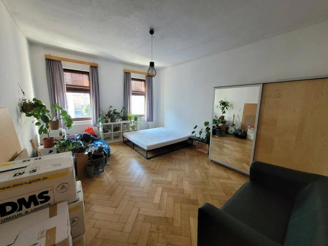 Vermiete zentrale 4 Zimmerwohnung