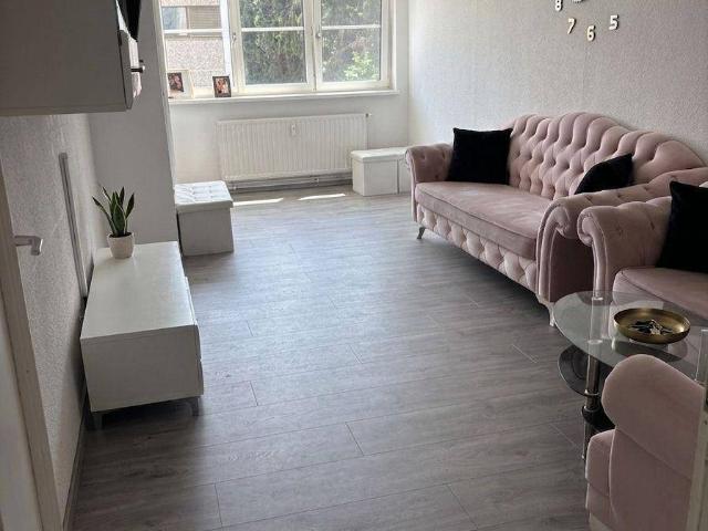 Vermieten Helle 3 Zimmer Wohnung im1. Obergeschoss