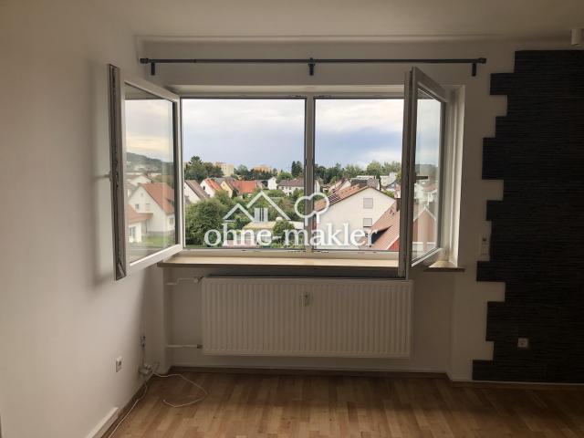 Vermietete, modernisierte 4,5 Zimmer Wohnung mit Balkon und EBK in Landshut