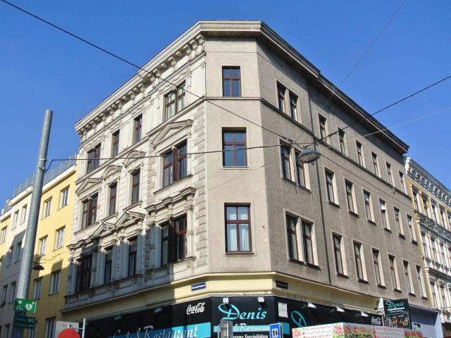 Vermietete Altbauwohnung direkt am Brunnenmarkt zu verkaufen !