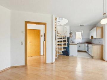 Vermietete Dachgeschosswohnung im Herzen von Hermsdorf