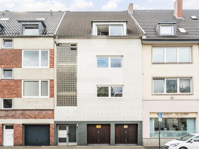 Vermietete Dachgeschosswohnung mit Balkon im Cäcilien Viertel