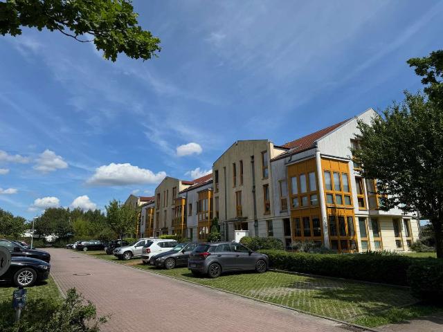 Vermietete, großzügige 1 Zimmer Wohnung + Außenstellplatz!