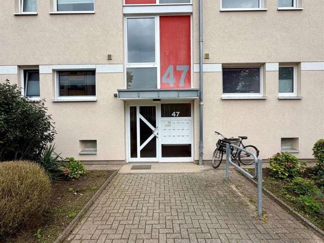 Vermietete, uninahe 3 Raum Whg. mit EBK, Balkon u. Abstellraum / Sylter Bogen, Kiel Suchsdorf