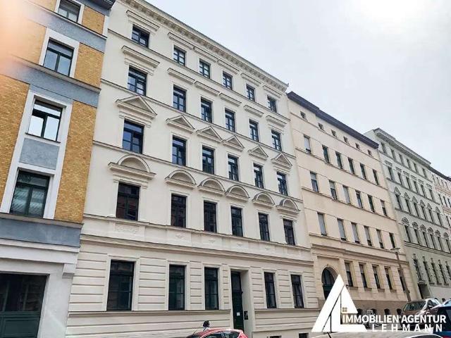 Vermietete 2 Zimmer Dachgeschosswohnung mit Balkon | Halle Südliche Innenstadt