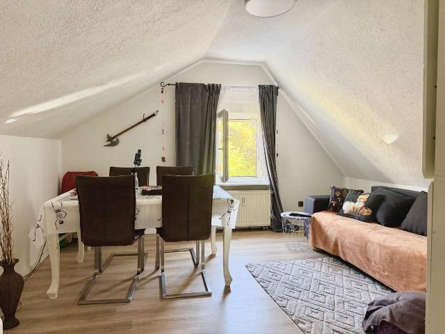 Vermietete 2 Zimmer Wohnung im Dachgeschoss, Kapitalanlage in Heilbronn