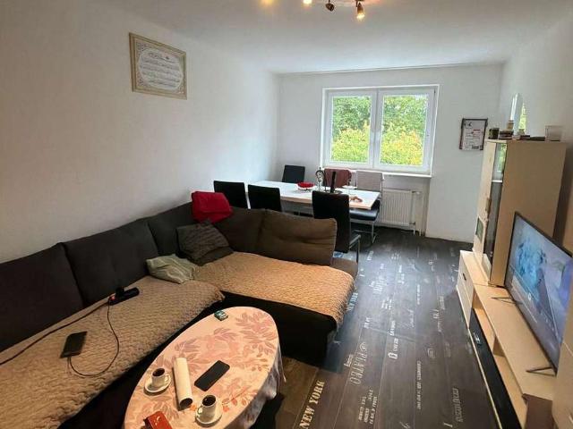 Vermietete 2 Zimmer Wohnung mit Loggia & Stellplatz in Fürth Ronhof!