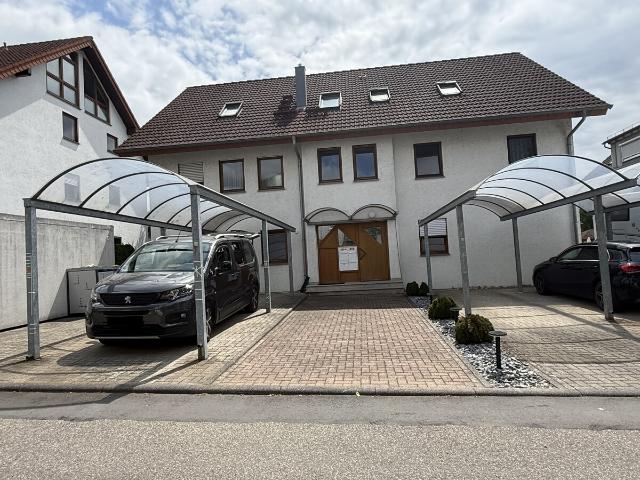 VERMIETETE 2 ZIMMERWOHNUNG IM ERDGESCHOSS