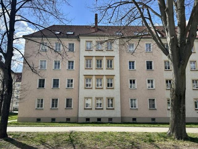 Vermietete 3 Raumwohnung mit Balkon und Tageslichtbad in Zwickau!