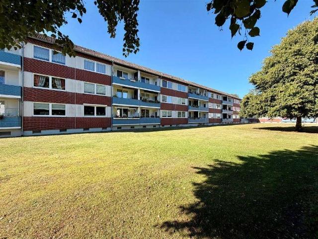 Vermietete 3 Zimmer Whg. mit Balkon u. Stellplatz, 500 m bis zum Ostseestrand / Kiel Schilksee