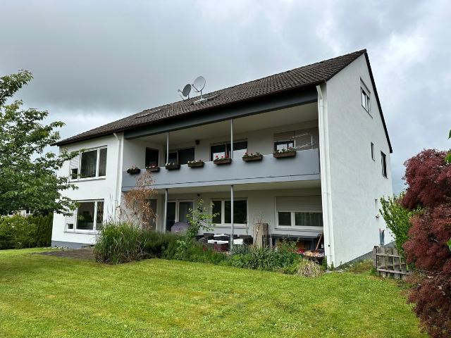 Vermietetes 5 Familienhaus mit 3 Garagen in stadtnaher Wohnlage