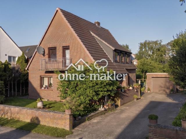 Vermietetes Zweifamilienhaus mit großzügigem Garten