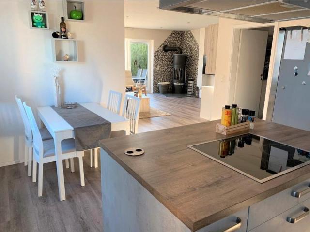 Vermietetes Zweifamilienhaus in Ailertchen – Kapitalanlage