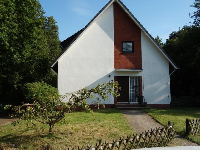 Vermietetes Zweiparteienhaus Mehrfamilienhaus in Bremen Farge