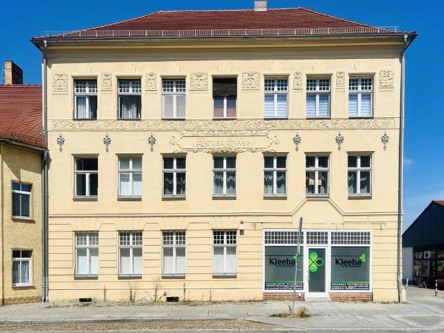 Vermietetes Mehrfamilienhaus *Einzeldenkmal* ca. 34.200 EUR netto p.a