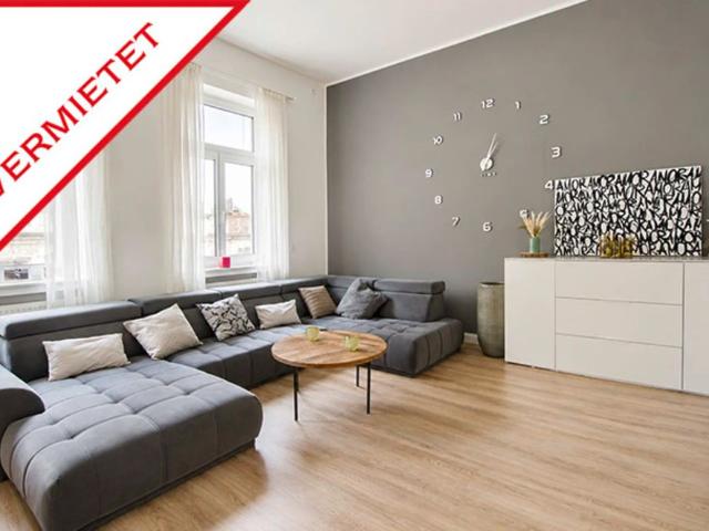 VERMIETET*Helle 3,5 Zimmer Wohnung mit Einbauküche in zentraler Lage von Neustadt!