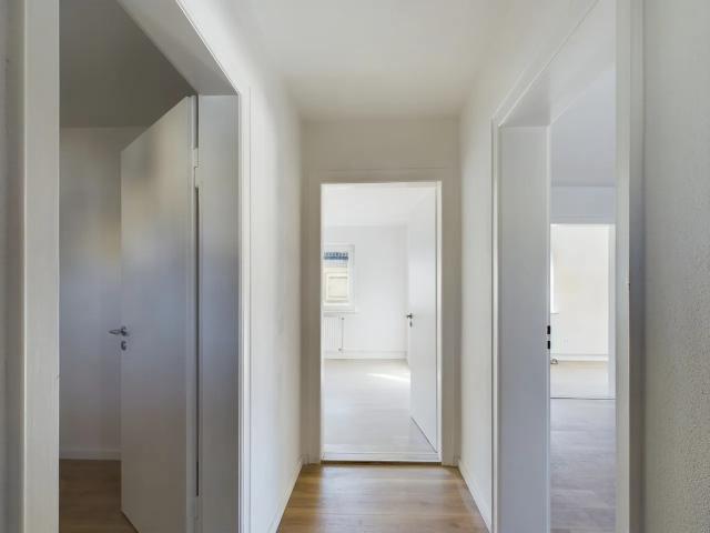 VERMIETUNG: NEU renovierte 2 Zimmer Wohnung in der Lange Wiesen