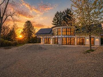 VERMIETUNG: Exklusives Traumhaus in idyllischer Bestlage direkt am Ammersee – Erstbezug!