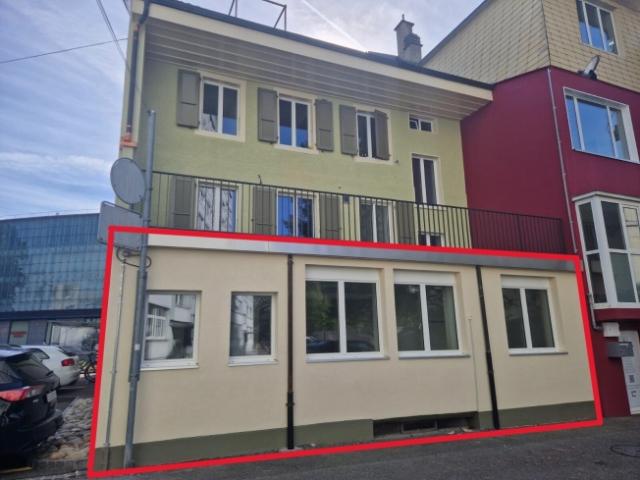 Vermietung im Zentrum von Delémont, Geschäftsräume