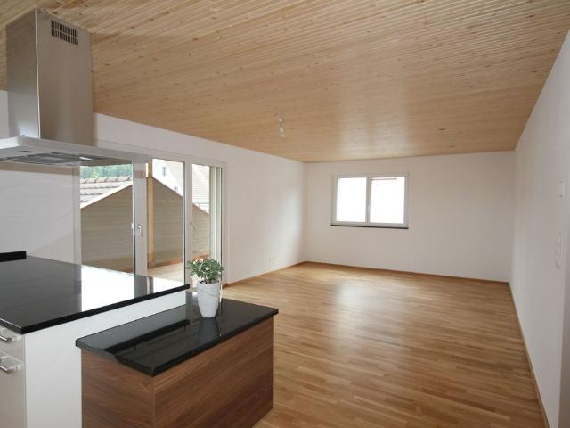 VERMIETUNG 3.5 Zimmer Wohnung im Obergeschoss