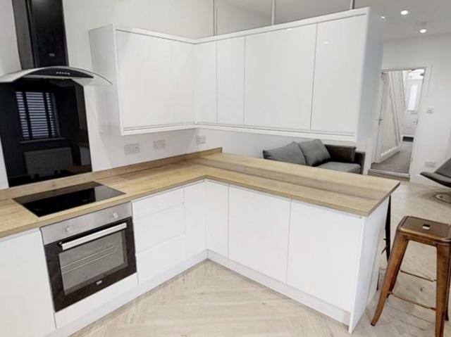 Vermont Street, Hull HU5 1 bed in a house share to rent £435 pcm £100 pw