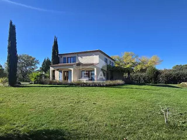 Vernègues 13116 Achat / Vente maison 6 pièces t6 au dernier étage terrasse
