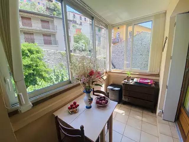 Vernet les Bains 66820 Achat / Vente appartement 1 pièce t1 au dernier étage terrasse