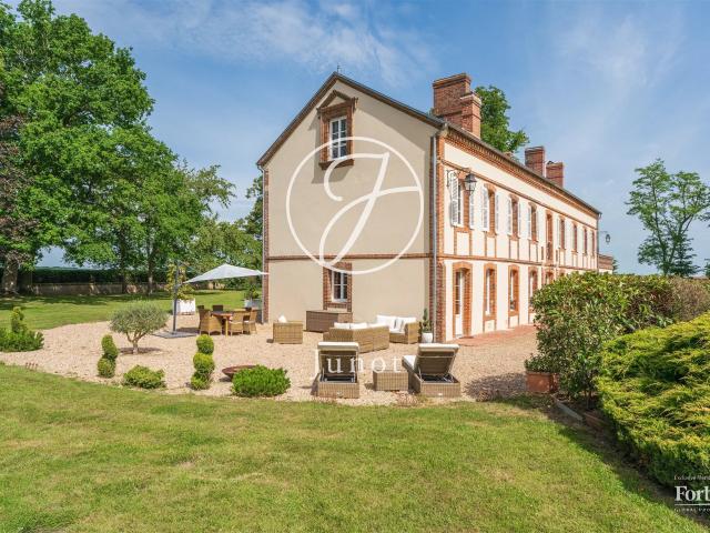 Verneuil d'Avre et d'Iton EURE Domaine du 18ème avec ses. 400m² Verneuil d'Avre et d'Iton
