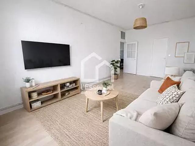Verneuil sur Seine 78480 Achat / Vente appartement 2 pièces t2 au dernier étage cave