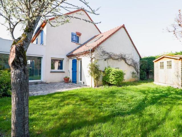 Verneuil Sur Seine, Maison familiale