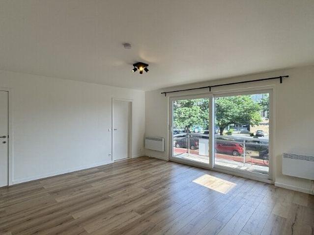 Vernieuwd 1 slaapkamerappartment te huur in Sint Michiels.
