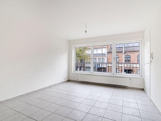 Vernieuwd appartement, 2 slaapkamers, terras centrum Beerse