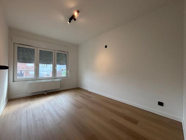 Vernieuwd tweeslaapkamerappartement te Blankenberge