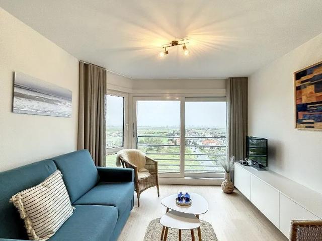 VERNIEUWDE STUDIO MET PANORAMISCH ZICHT